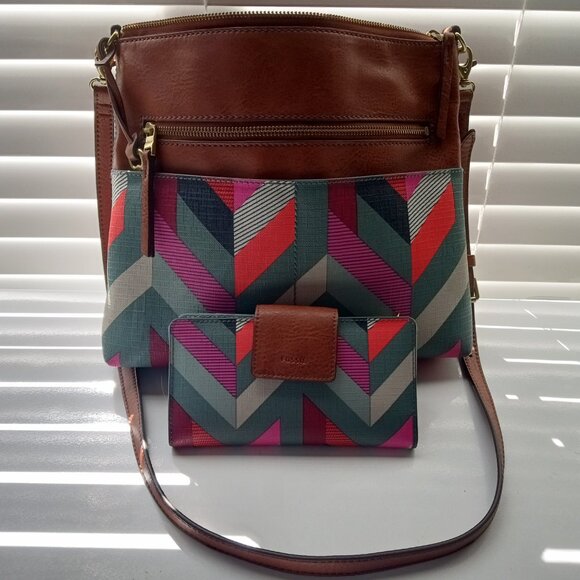 Fossil crossbody and wallet - Picture 9 of 10